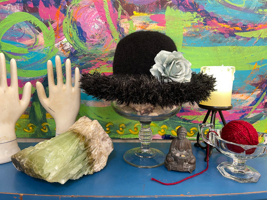 Garsinde - a fiercely poetic hat!